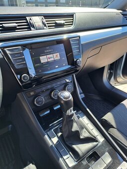 Škoda Superb Combi 1.6 TDI Ambition - 14