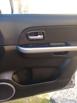 Suzuki Grand Vitara 1.9 TDi - 14