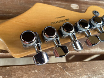 Fender Deluxe Stratocaster USA 2006 - 14