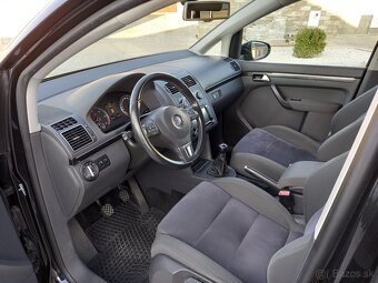 VW Touran 2.0 TDI HIGHLINE, CFHC - 14