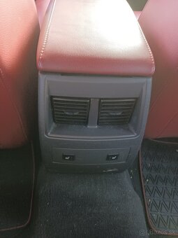 Chrysler 300C CRD, tourer - 14