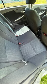Toyota Corolla 1.6 Benzin / 2010, SR pôvod - 14