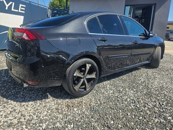 Renault Laguna 2.0 dCi 180k Bose - 14