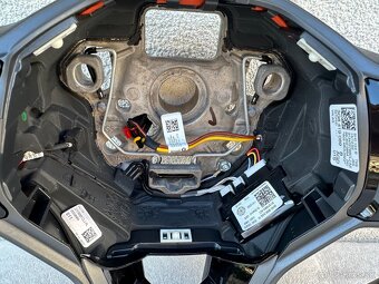 Sportovy volant vw touareg cr7 2018+ r rline vyhrev - 14