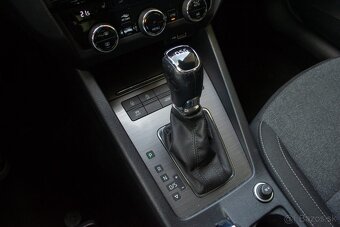 Škoda Octavia Combi 2.0 TDI SCR DSG ODPOČET DPH - 14
