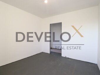 Zrekonštruovaný rodinný dom s potenciálom v obci Osuské - 14