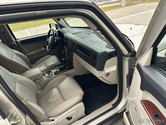 Jeep Commander 3.0 CRD 4x4 7 miestny - 14