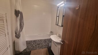 Na predaj 3i Apartman / Byt vo Velkej Lomnici - 14