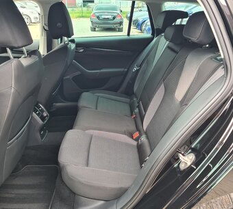 ŠKODA OCTAVIA COMBI 2.0 TDI SCR STYLE - 14