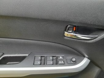Suzuki vitara 1,6 benz. automat 88kw - 14