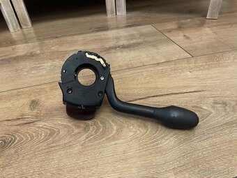 Prepínač smerových svetiel na VW PASSAT B4 Variant - 14