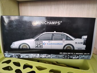 Porsche 911, Opel Omega 1:18 - 14