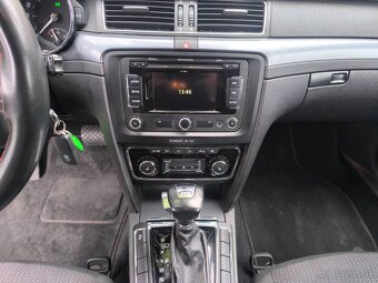 Škoda Superb Combi 2.0 TDI CR 140k Ambition DSG - 14
