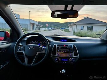 Hyundai i20 1.4i 16V Style A/T - 14