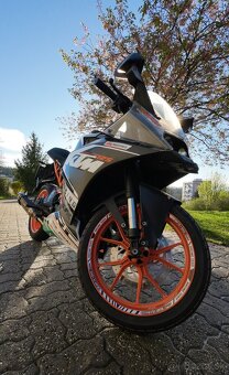 KTM RC 125 - 14