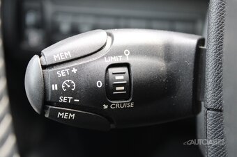 Peugeot 308 SW 1,2 PURETECH 96 kW ACTIVE - 14