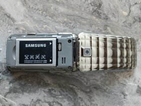 Predam Samsung GT-S5150 Diva - 14