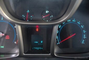 Chevrolet Orlando Benzín + LPG 7-miestny - 14