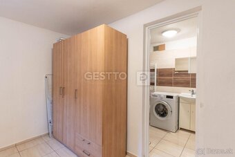 GESTTO | RODINNÝ DOM NA PREDAJ | 741 m2 POZEMOK | SMOLENICE - 14