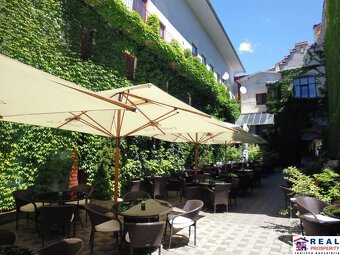 HLAVNÁ: SUTERÉN /pivnica/ - cca 150 m2 - možnosť odkúpenia z - 14