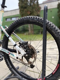 Celo odpružený bicykel - 14