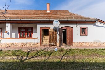 ZREKONŠTRUOVANÝ gazdovský dom, pozemok 1990m2, MÉRA - 14