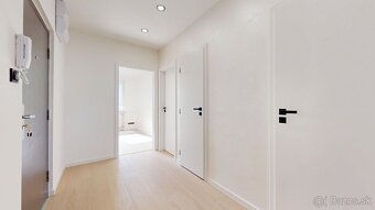 PINK REALITY Na prenájom ŠTÝLOVÝ 3,5-IZBOVÝ BYT ŠAĽA – VEČA - 14