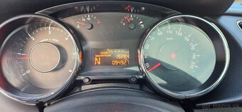 Peugeot 3008 1.6 e-HDi FAP STT Style BVMP6 - 14