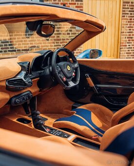 Ferrari 458 SpecialeA | Henson&Heaven 1/18 - 14