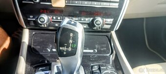 BMW 530 gt xdrive - 14
