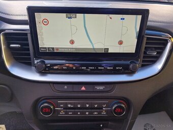 Kia Ceed SW 1.6 CRDi Silver - 14