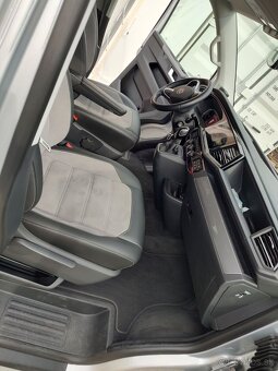 VOLKSWAGEN VW MULTIVAN 4MOTION HIGHLINE T6.1 - 14