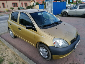 Toyota Yaris 1.0 - 14