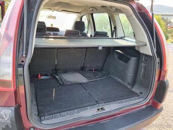 Citroën C4 Picasso 1.6 HDi – 7-miestny - 14