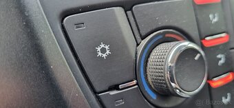 Astra  J 1,4 16V Essentia - 14