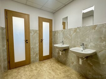 Administratívna budova-kancelárie, obchodný priestor, sklad - 14