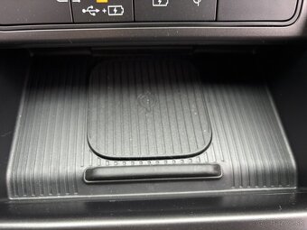 HYUNDAI KONA 1,6T HP 7DCT 4WD FAMILY - 14