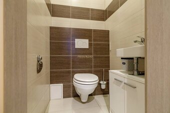 ASSENZIO - EXKLUZÍVNE - 3 IZBOVÝ DOM - BLATNÁ NA OSTROVE - Š - 14