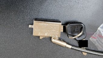 Zámok na MacBook Pro Retina 13", nový - 14