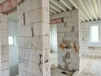 Dom pre 2 rodiny, len 10 minút od Košíc - 14