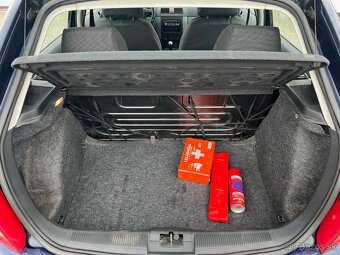 Škoda Fabia 1,9SDI nafta, 47kW, MT/5, rok:11.2002. - 14