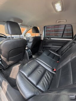 Škoda Superb Combi 2012, 2.0, 4x4, 103kW, DSG, audio tuning - 14