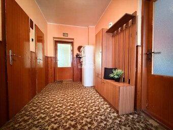 Exkluzívne na predaj rodinný dom s pozemkom 930 m2, Žilina - - 14