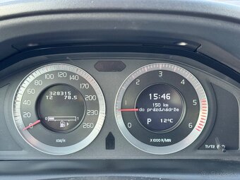 Volvo XC60 2.4D AWD Momentum Geartronic - 14