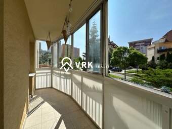 3 IZBOVÝ BYT PO KOMPLETNEJ REKON. S PARKOVACÍM MIESTOM - 14