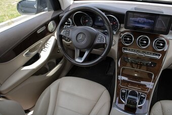 Mercedes-Benz GLC SUV 250 4MATIC A/T - 14