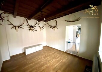 Príjemný a moderný rodinný dom, vhodný aj ako chalupa - 14