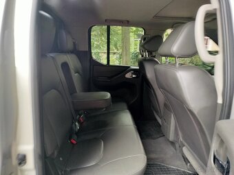 Nissan NAVARA 2.5 DCI 140kw M6 4x4 Rok 2012 PLATINUM - 14