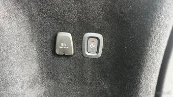 Volvo V60 T4 Momentum Pro A/T - 14