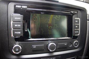 Škoda Superb Combi 2.0 TDI CR 170k Elegance 4x4 DSG - 14